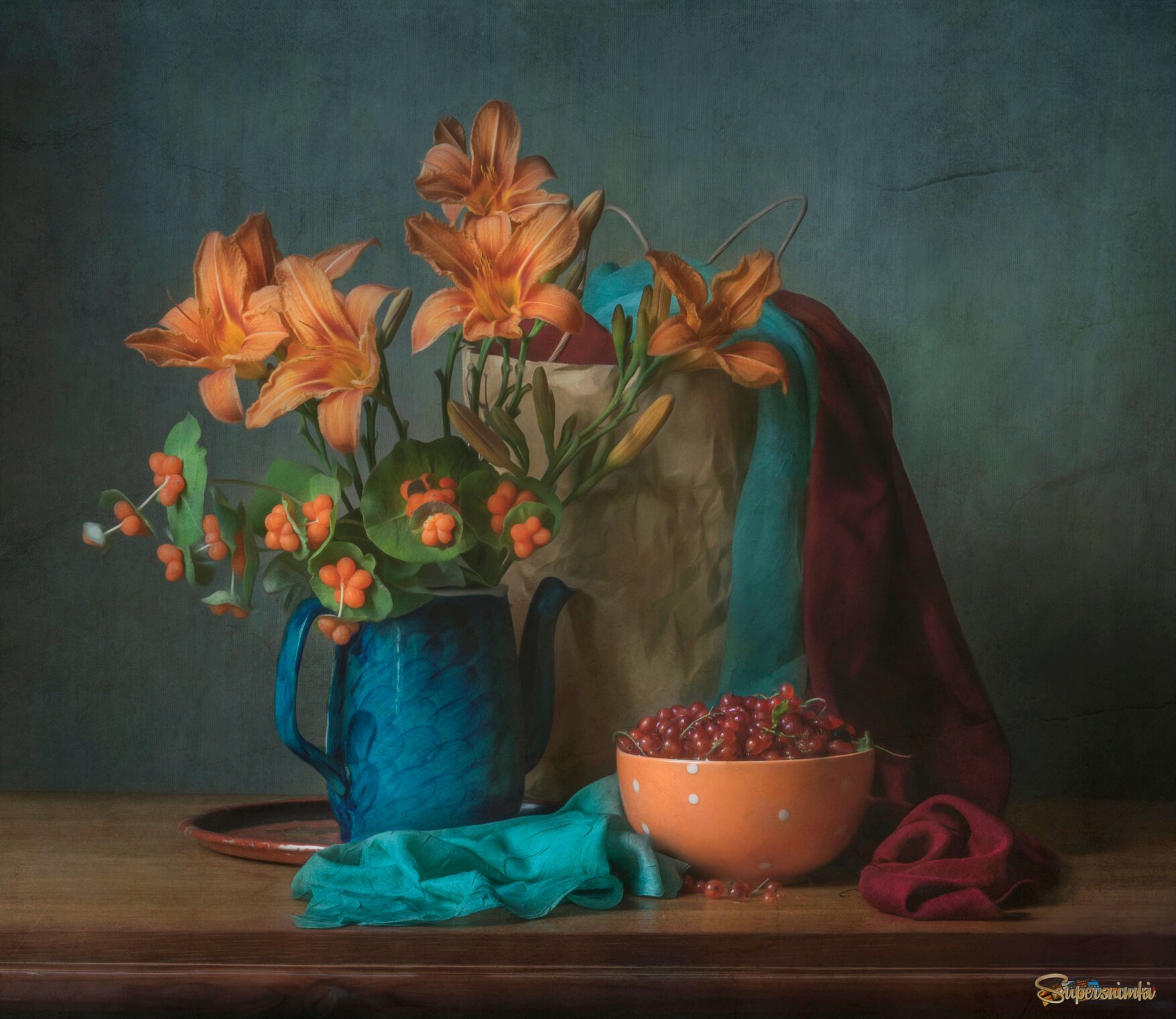 Лилейник и ягоды