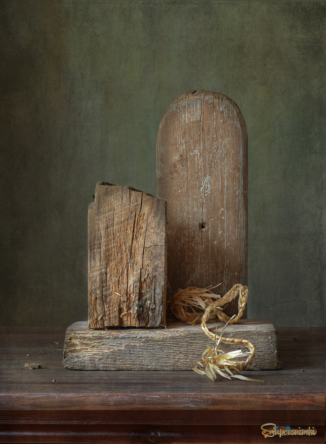 Деревянная композиция