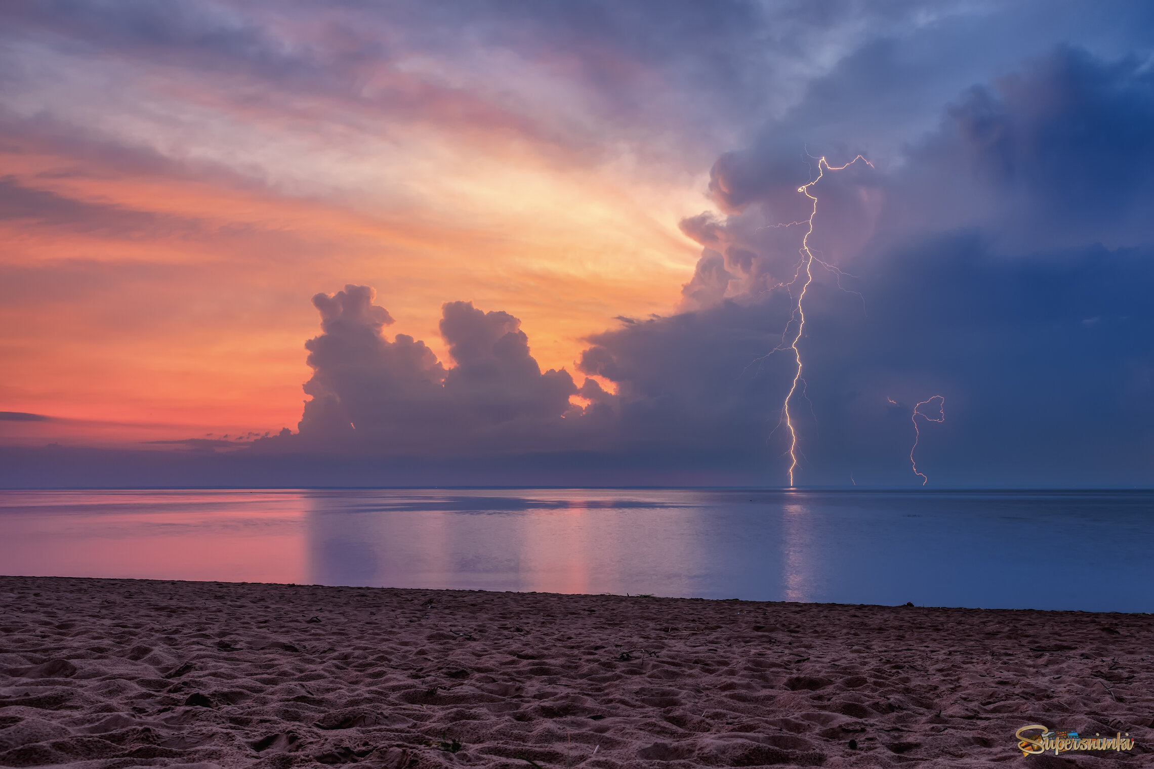 Гроза на заре