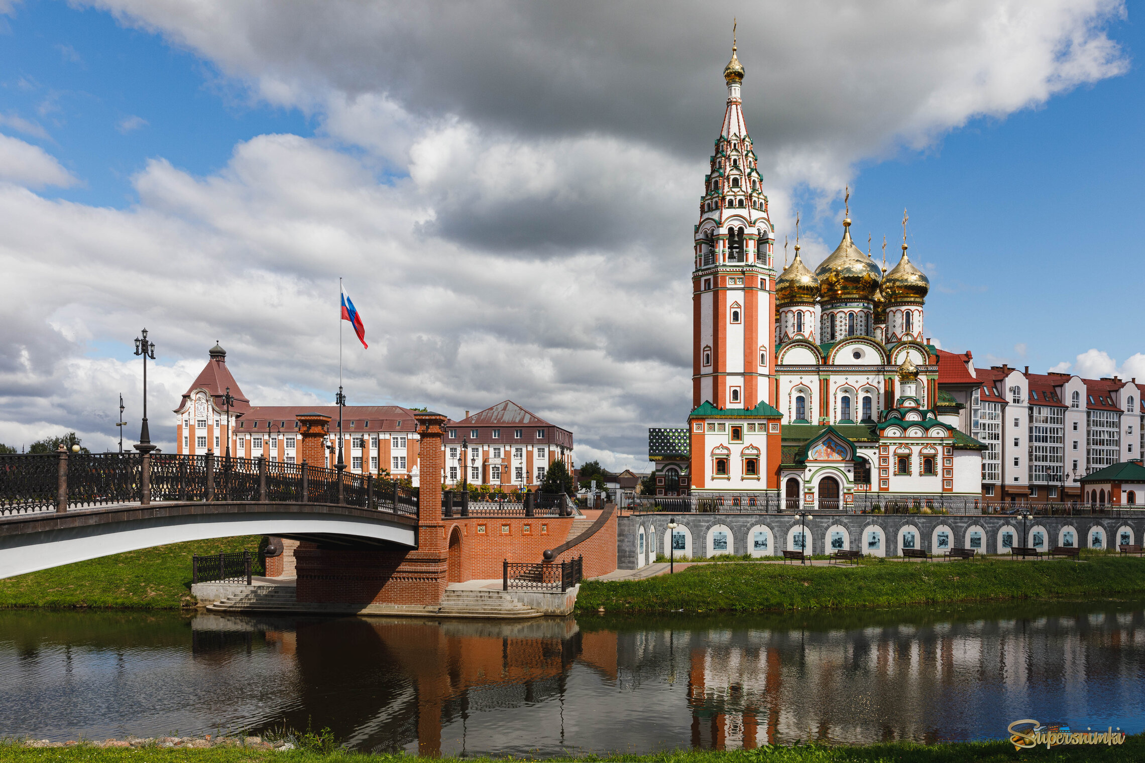 Храм Всех Святых