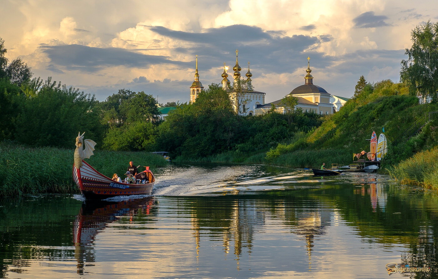 По реке, по Каменке...