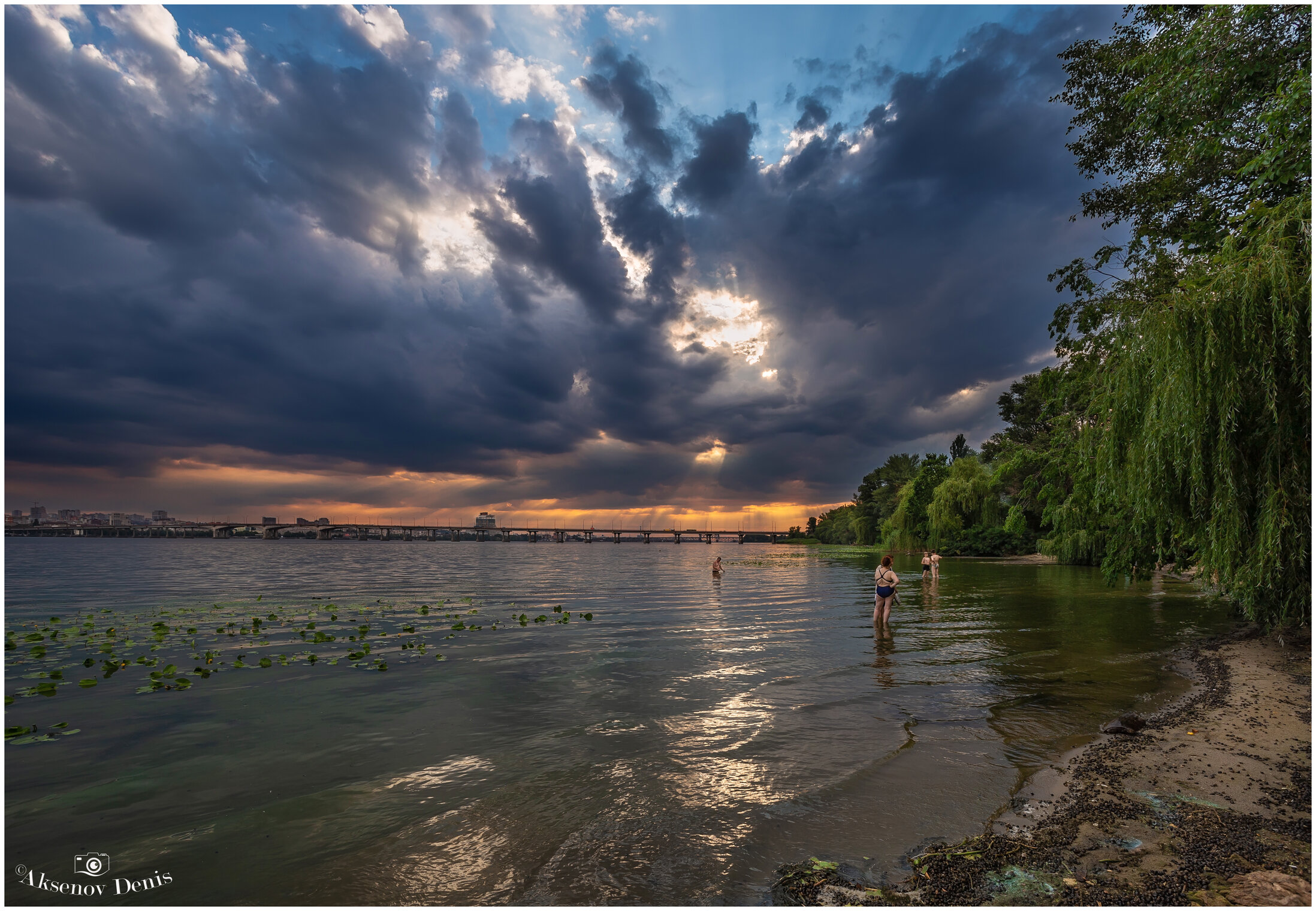 Днепр перед грозой