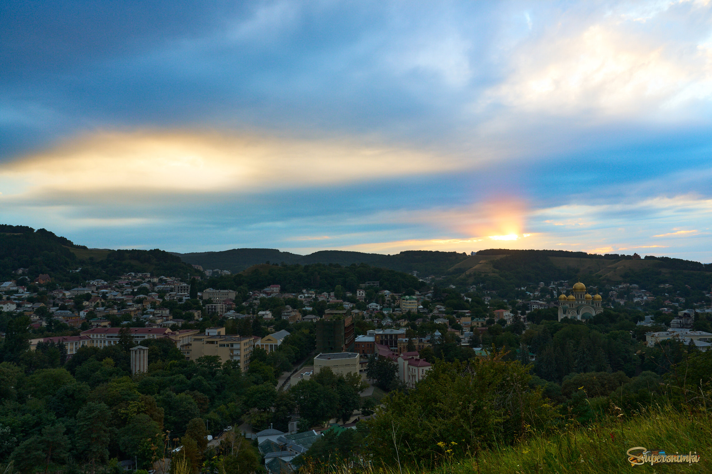 город уходит в ночь