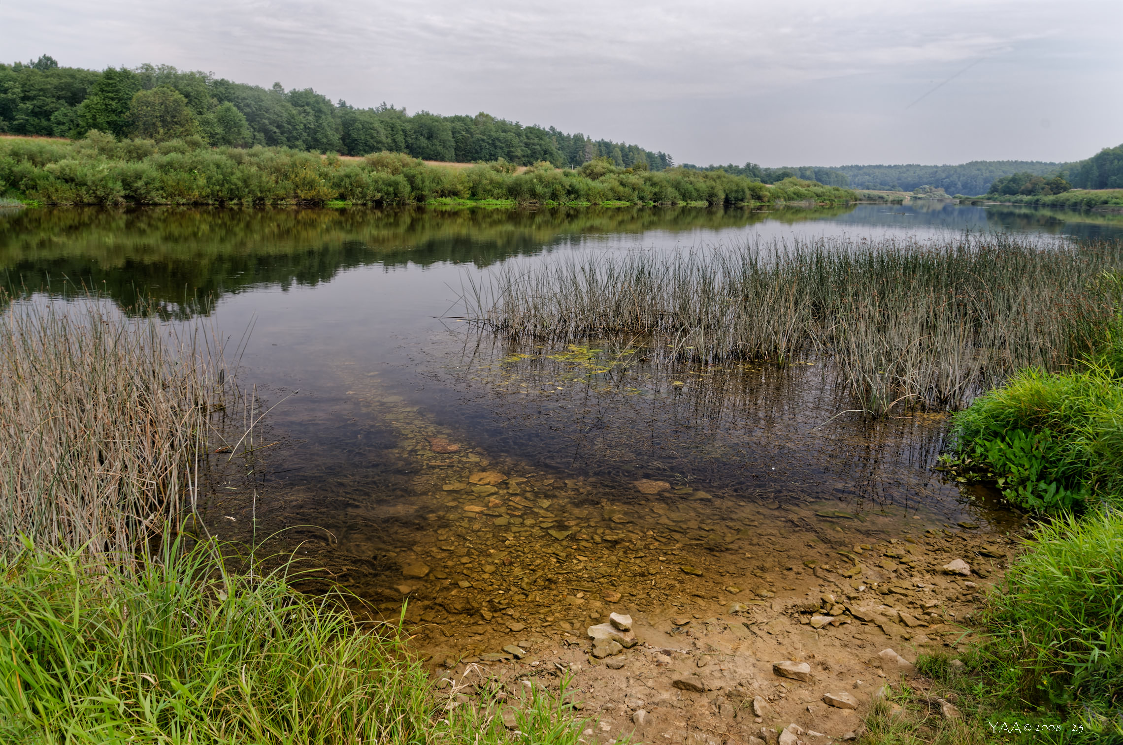 На Угре.. Каменистая пристанька.