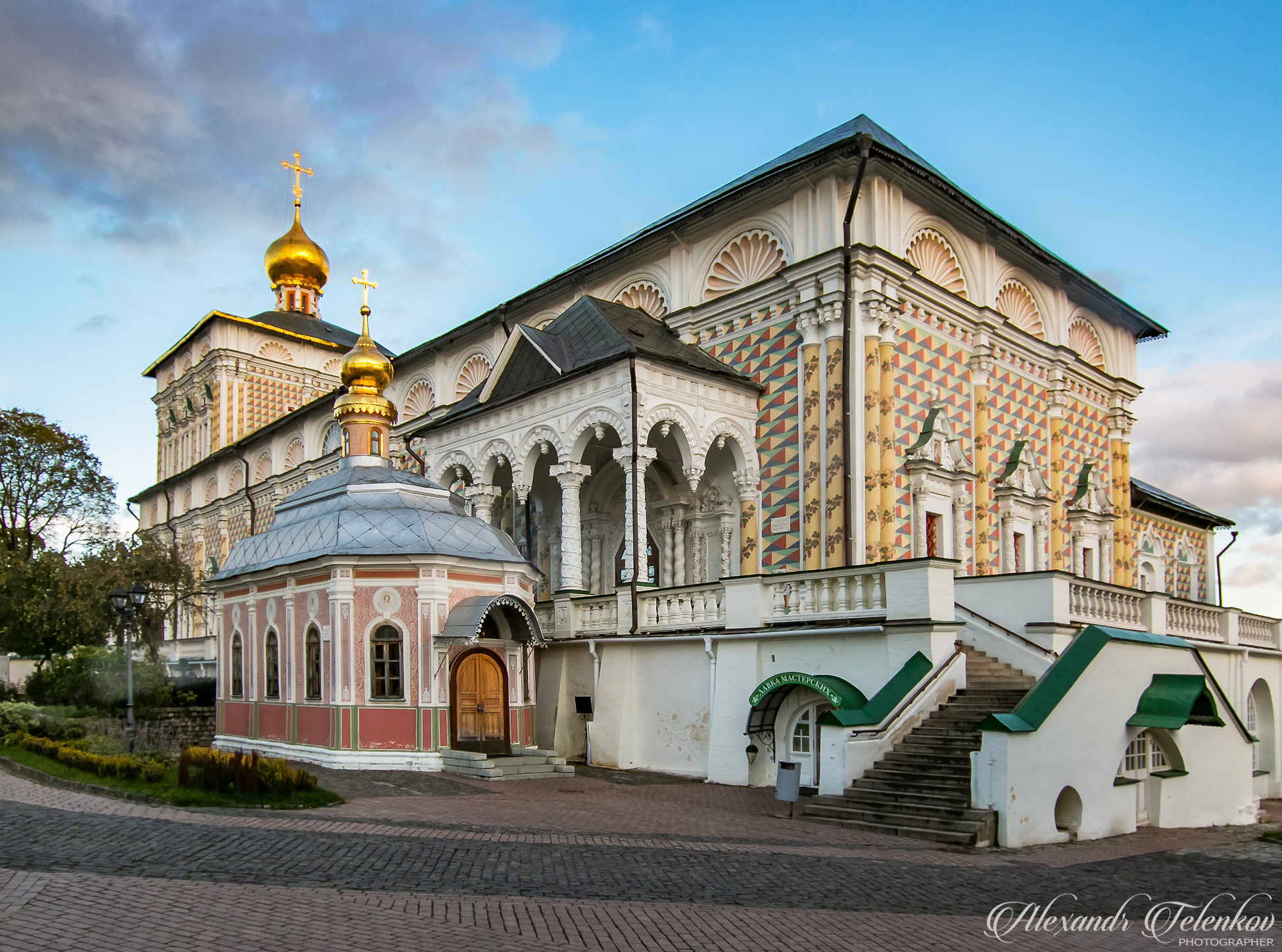 Церковь преподобного Сергия в Троице Сергиевой лавре.