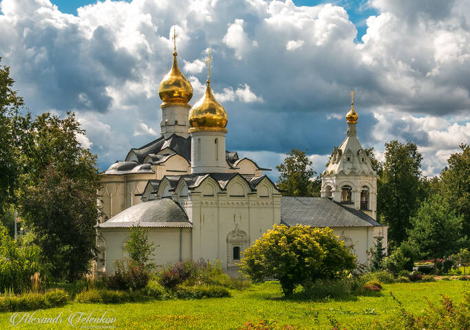 Пятницкое подворье Троице-Сергиевой Лавры в Сергиевом Посаде.
