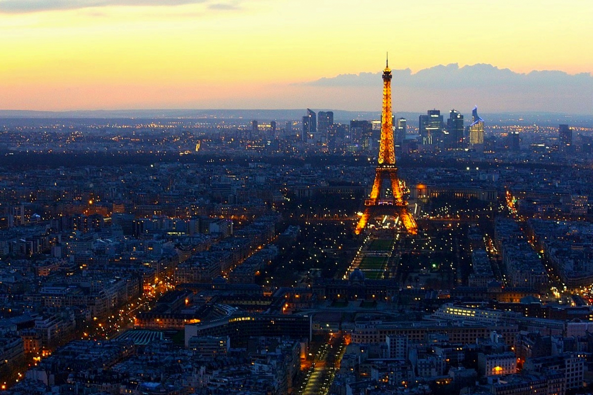 Вечерний Париж
