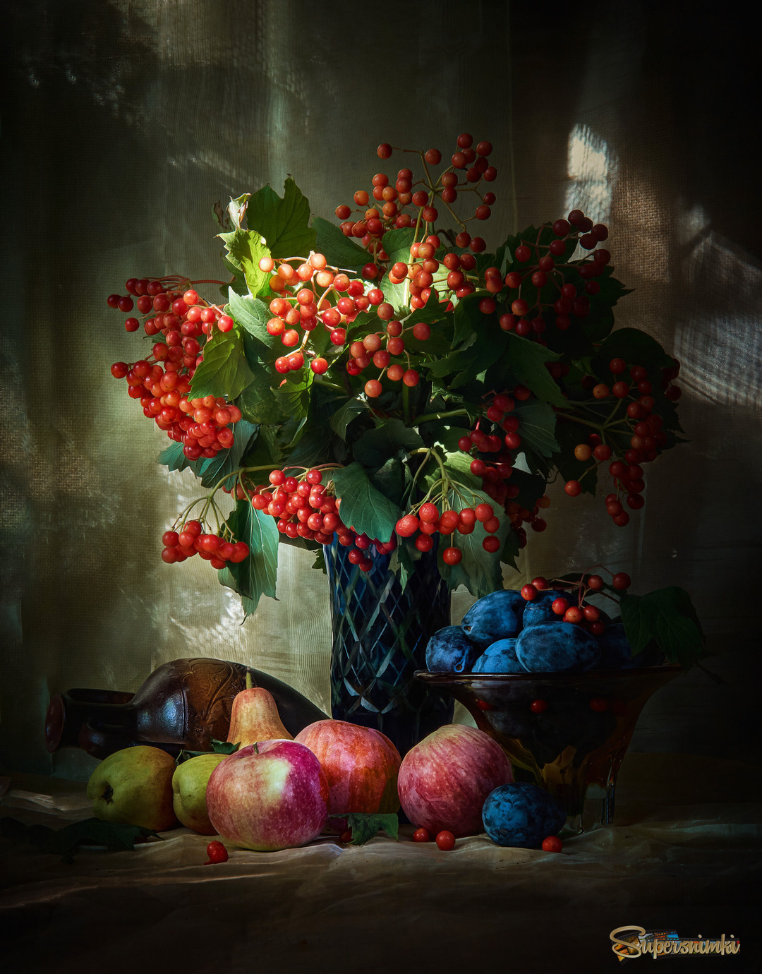 Натюрморт с калиной.