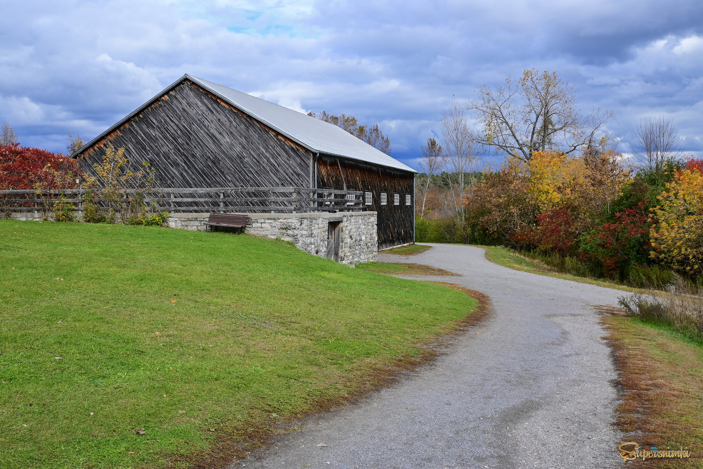 Скамья для путника