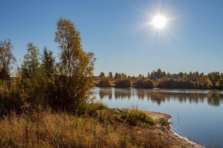В день осенний- летний зной