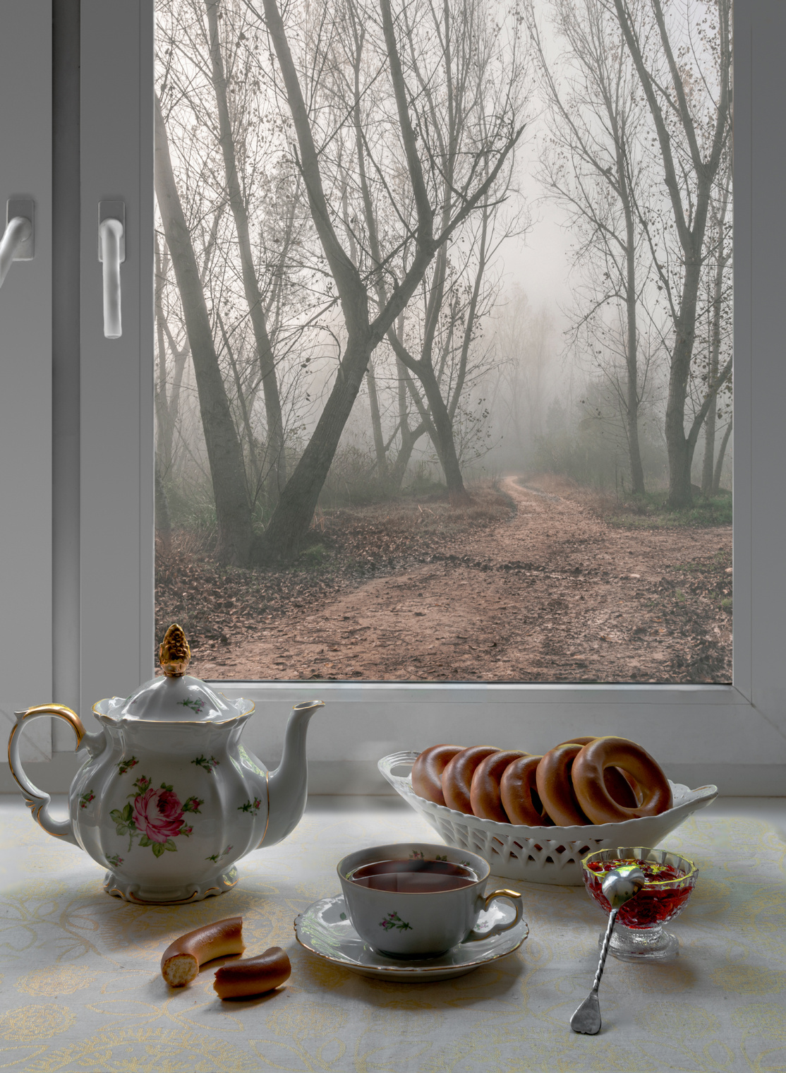 А за окном глубокая осень