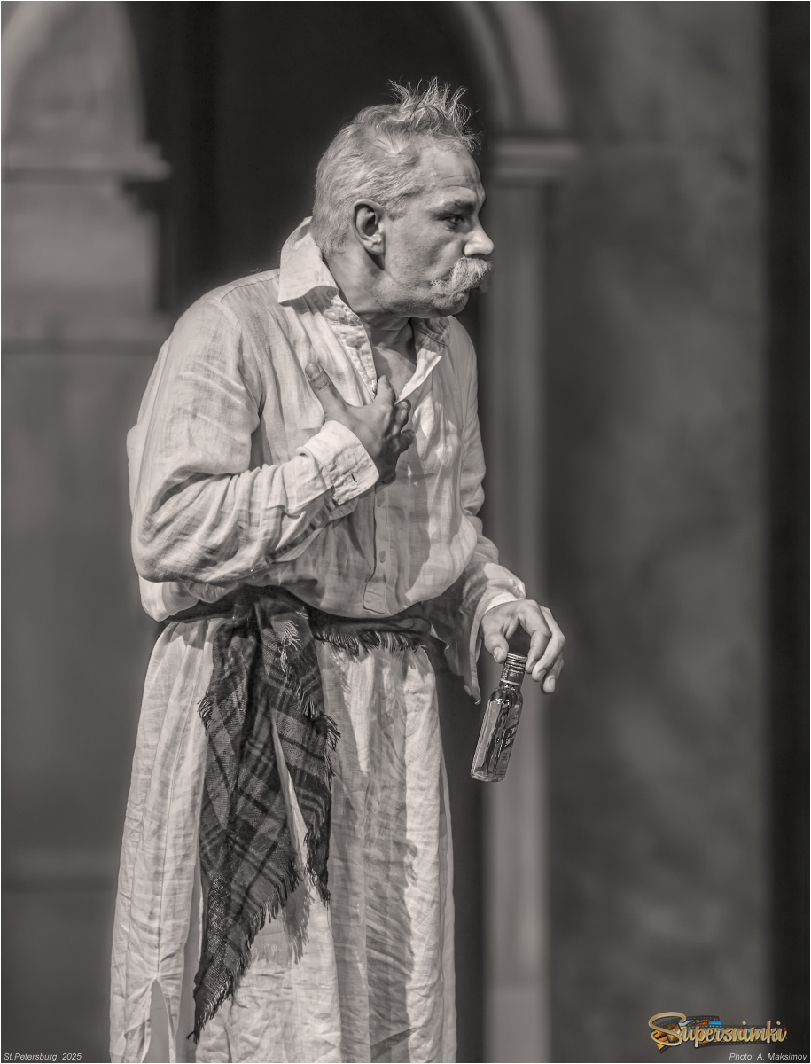 Актёр Дмитрий Гирев в роли Вано Пантиашвили (князь).