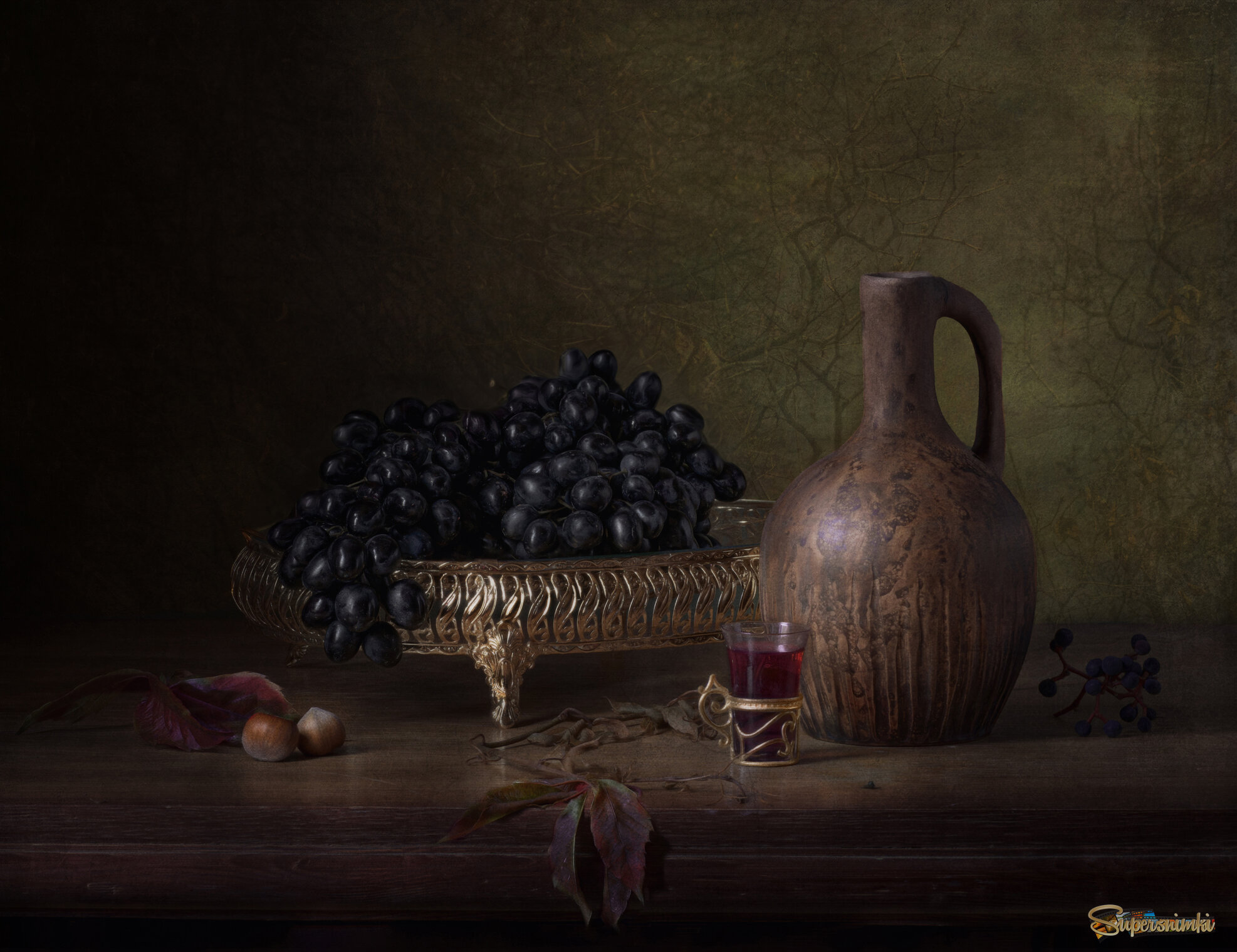 Натюрморт с виноградом