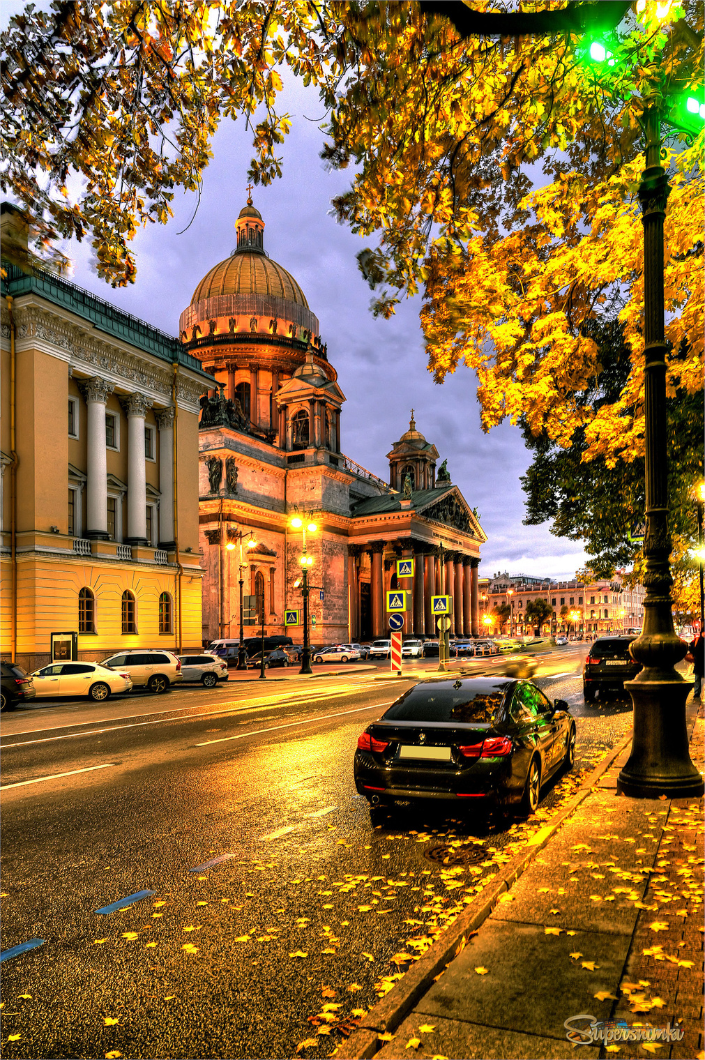 В городе осень