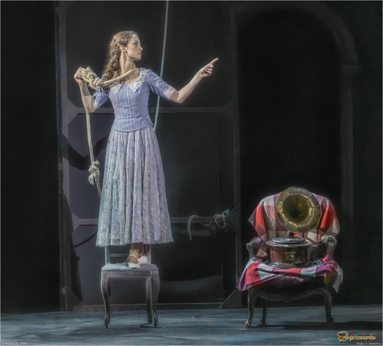 Актриса Ксения Ольховская в роли Соны. 