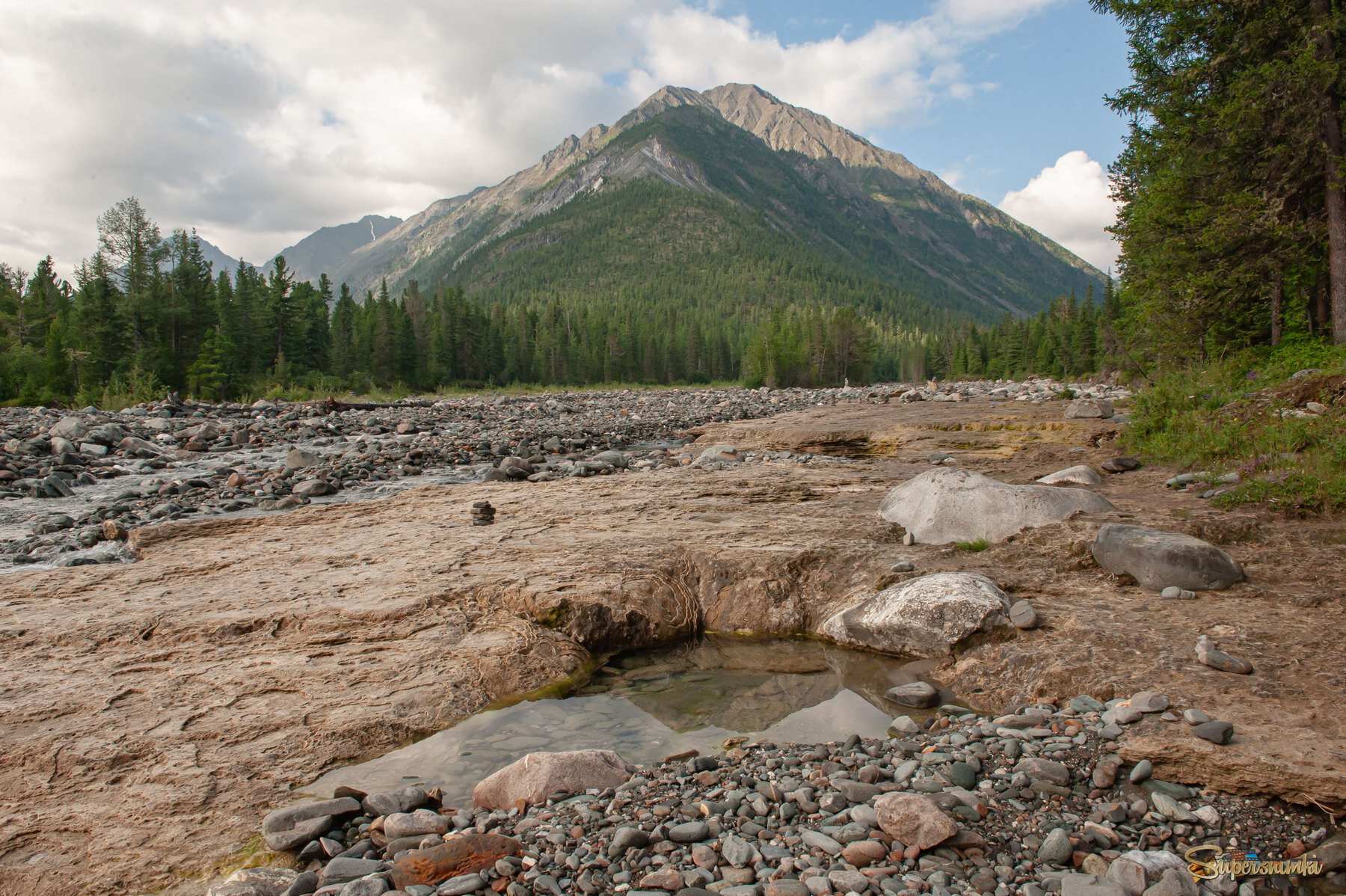 В долине реки Шумак.