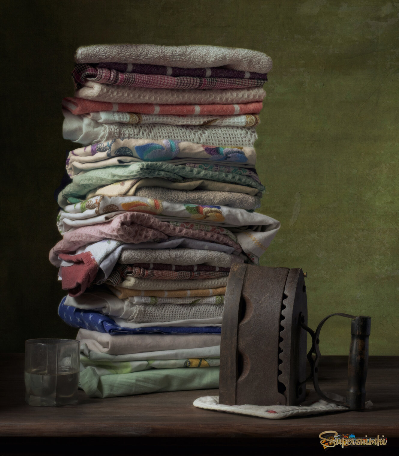 натюрморт с утюгом