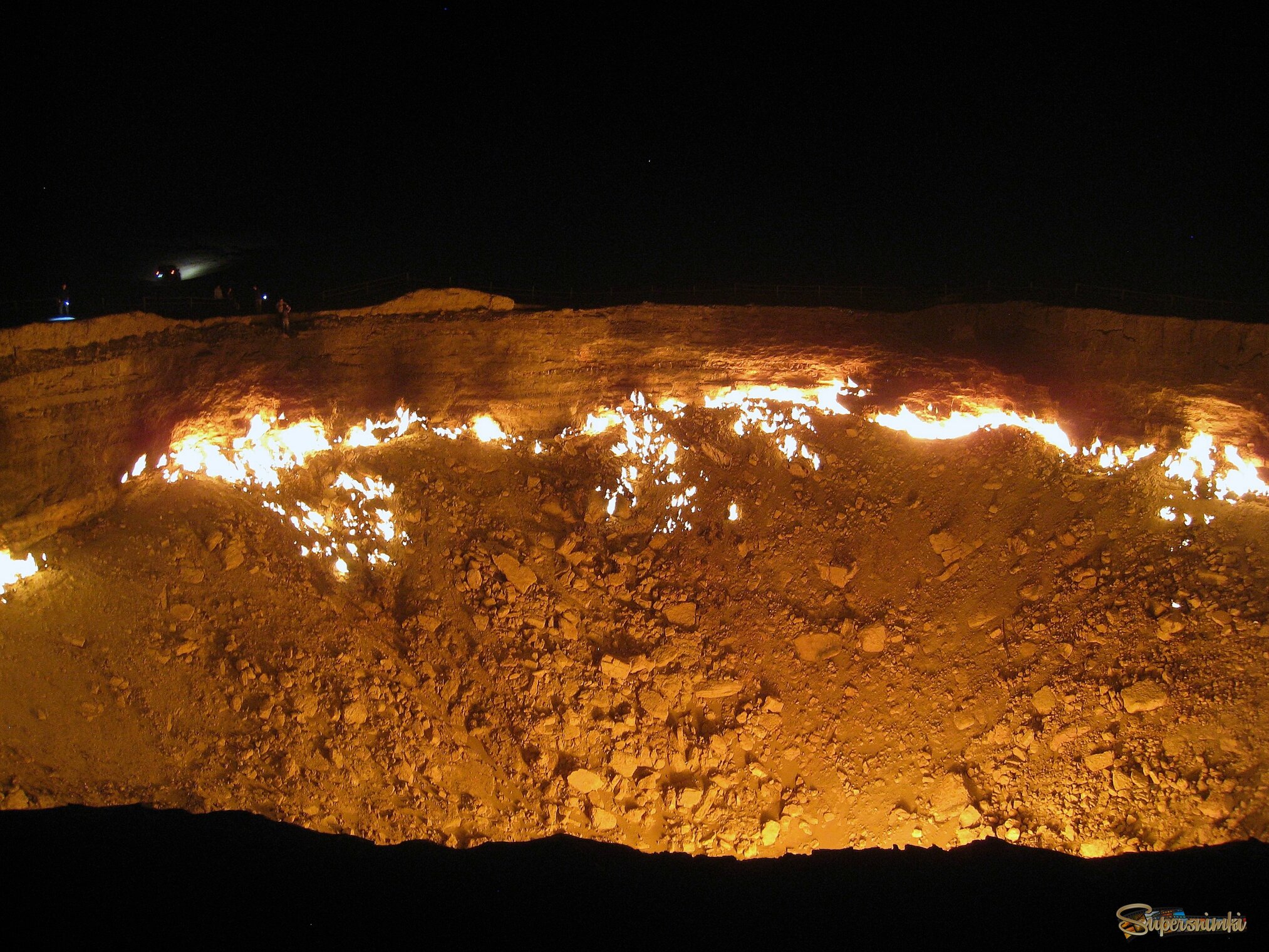 Горящий газовый кратер Дарваза, Туркменистан.