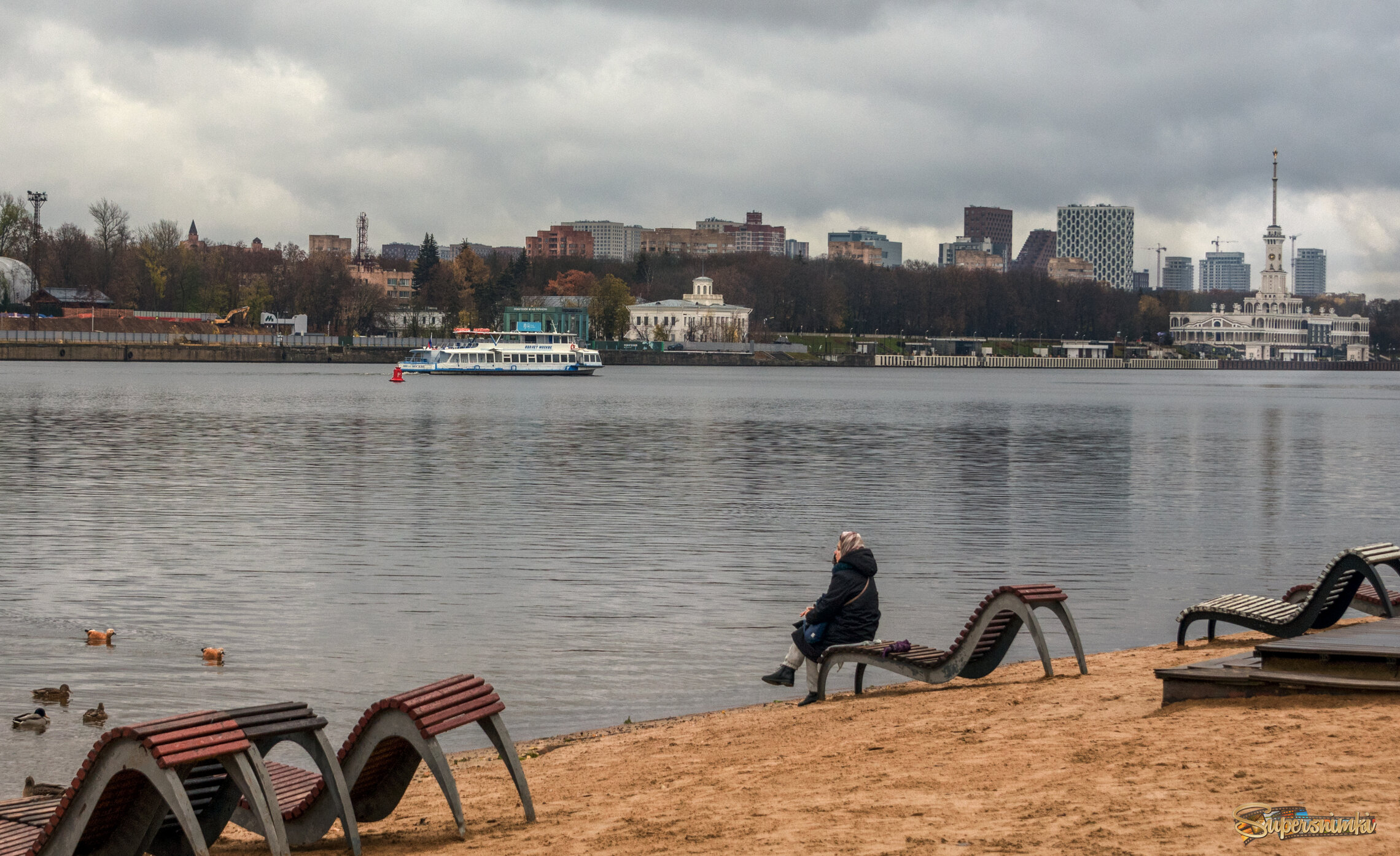 "Как провожают пароходы? Совсем не так, как поезда..."