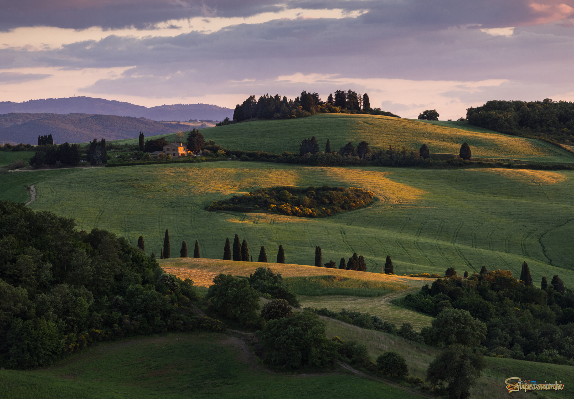 Свет на холмах