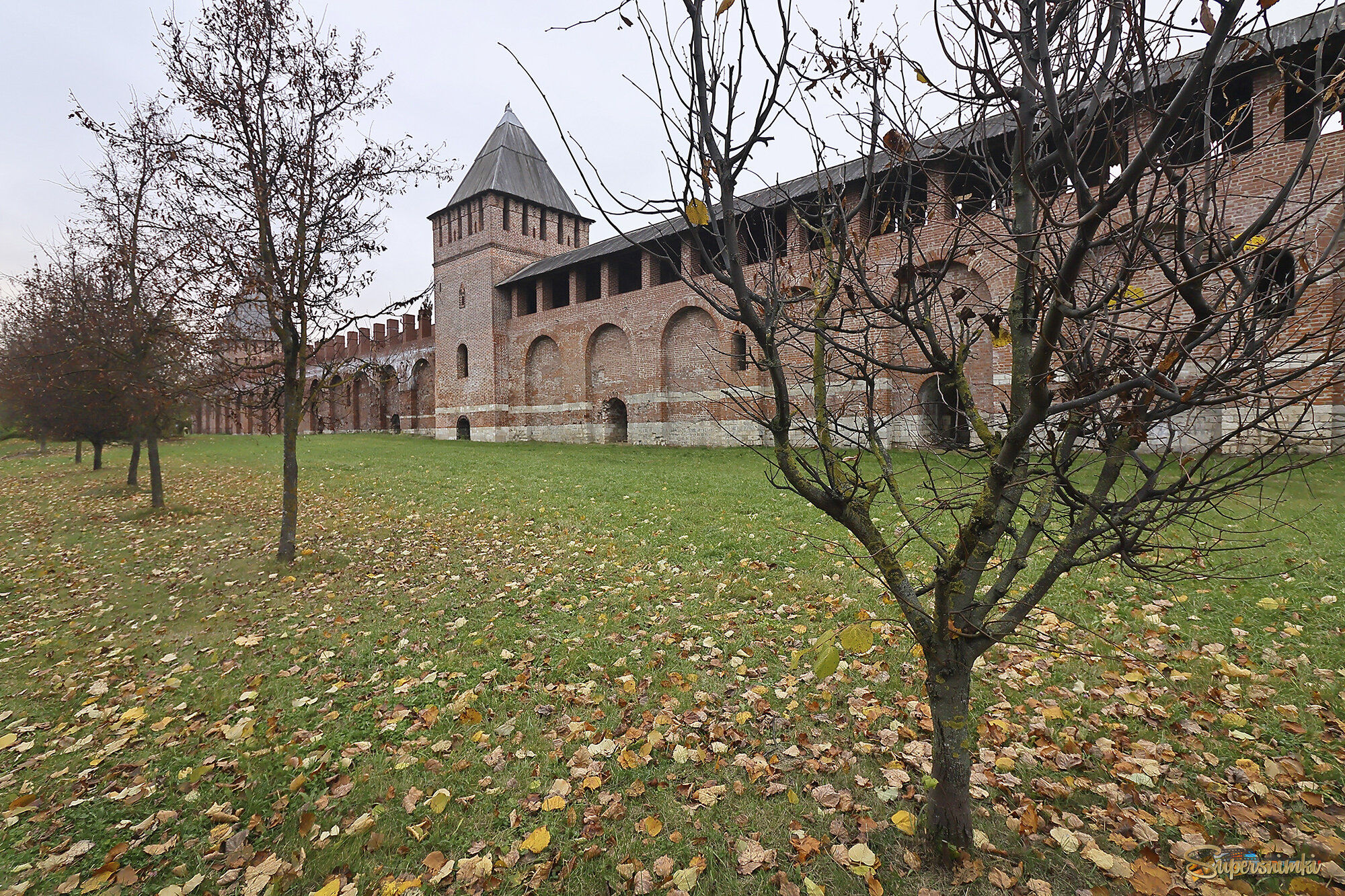 Смоленская крепость в октябре 