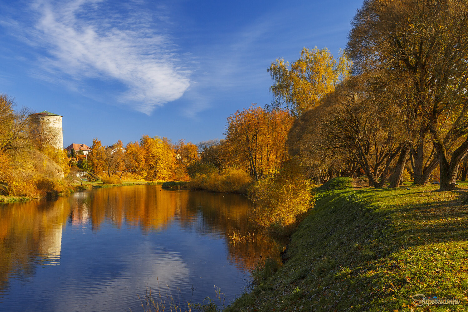 Осень... По берегу Псковы..