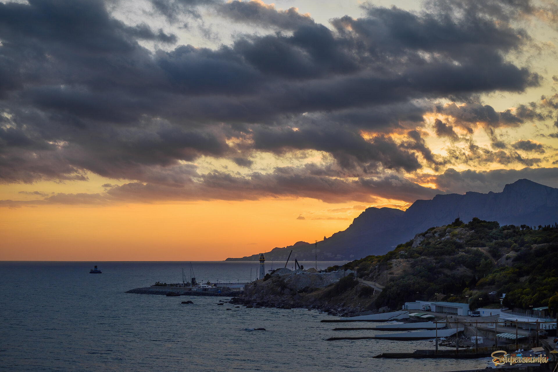 Тревожный закат