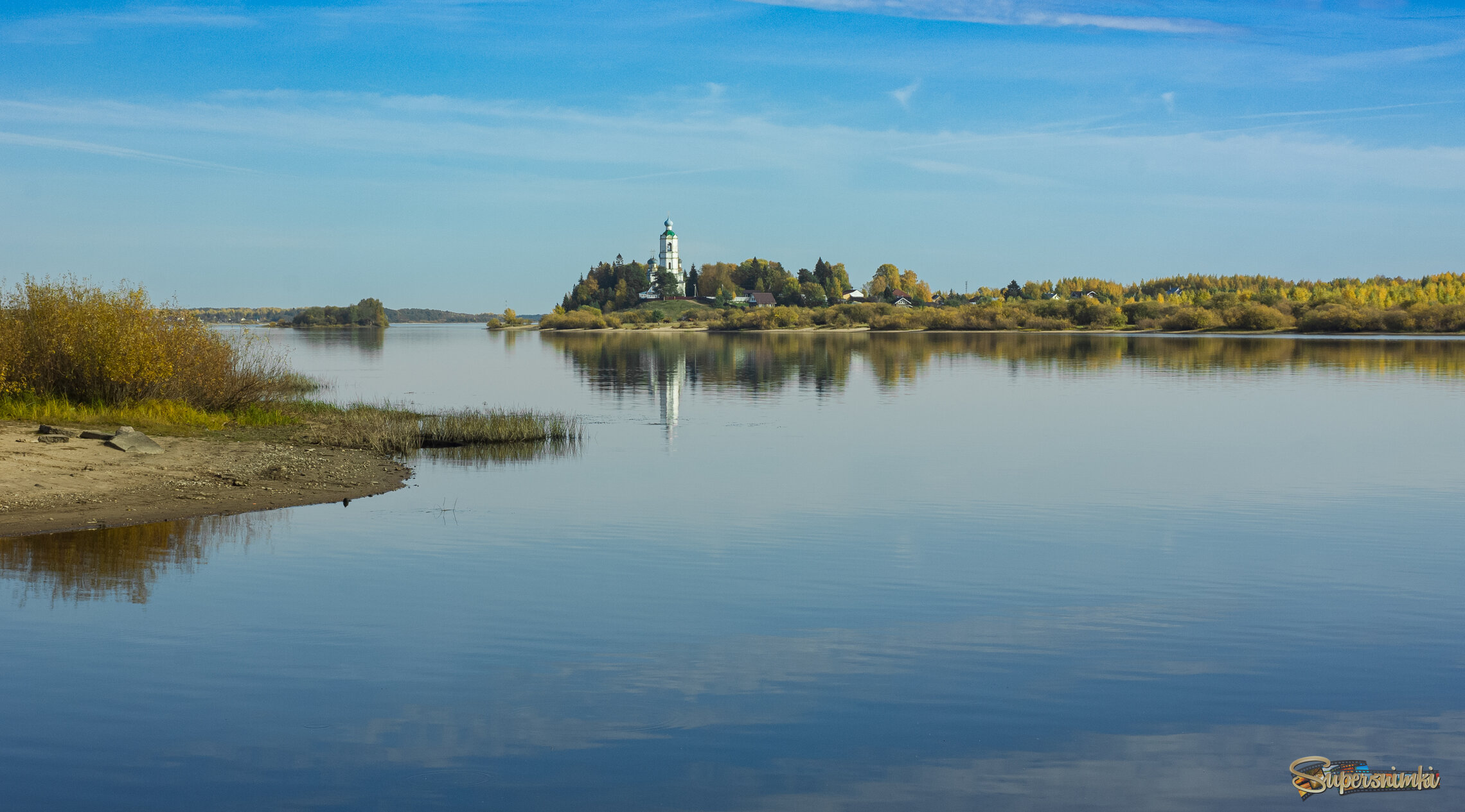 The Kubena River and the Church of Athanasius the Great in the distance on a clear October day | 18