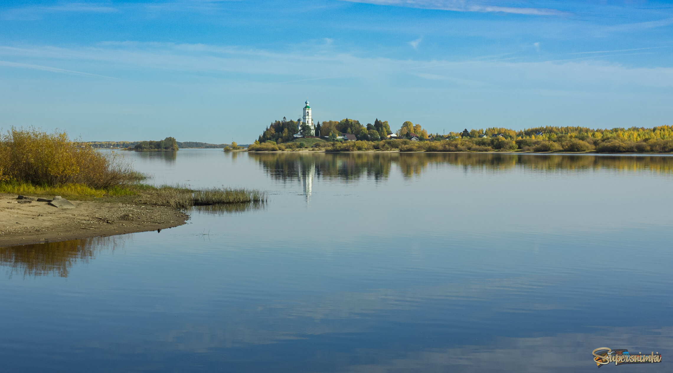 The Kubena River and the Church of Athanasius the Great in the distance on a clear October day | 17