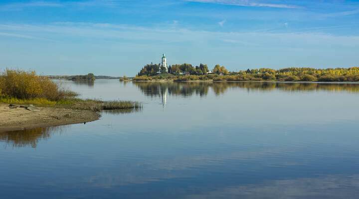 The Kubena River and the Church of Athanasius the Great in the distance on a clear October day | 17