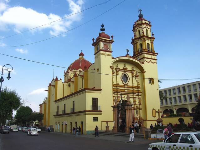Храм Святого Креста, Толука, Мексика.