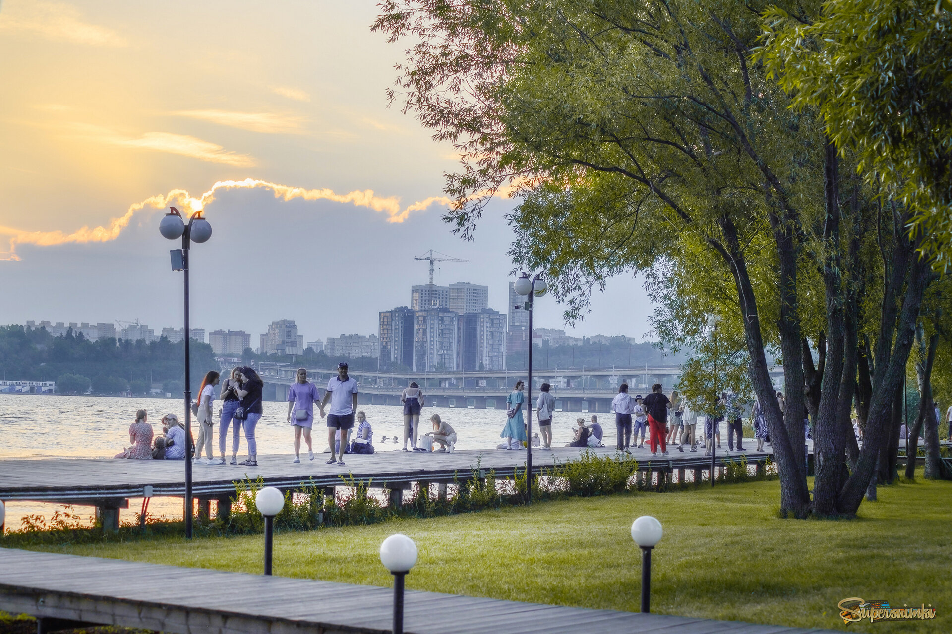 Теплый вечер