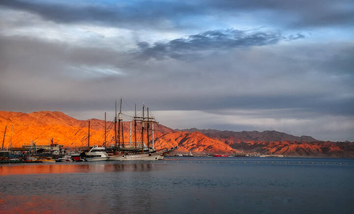 Вечер на Ближнем Востоке