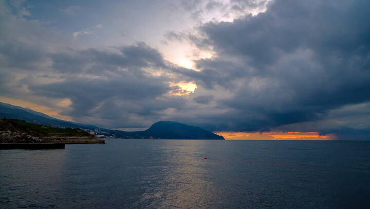 Тревожный восход