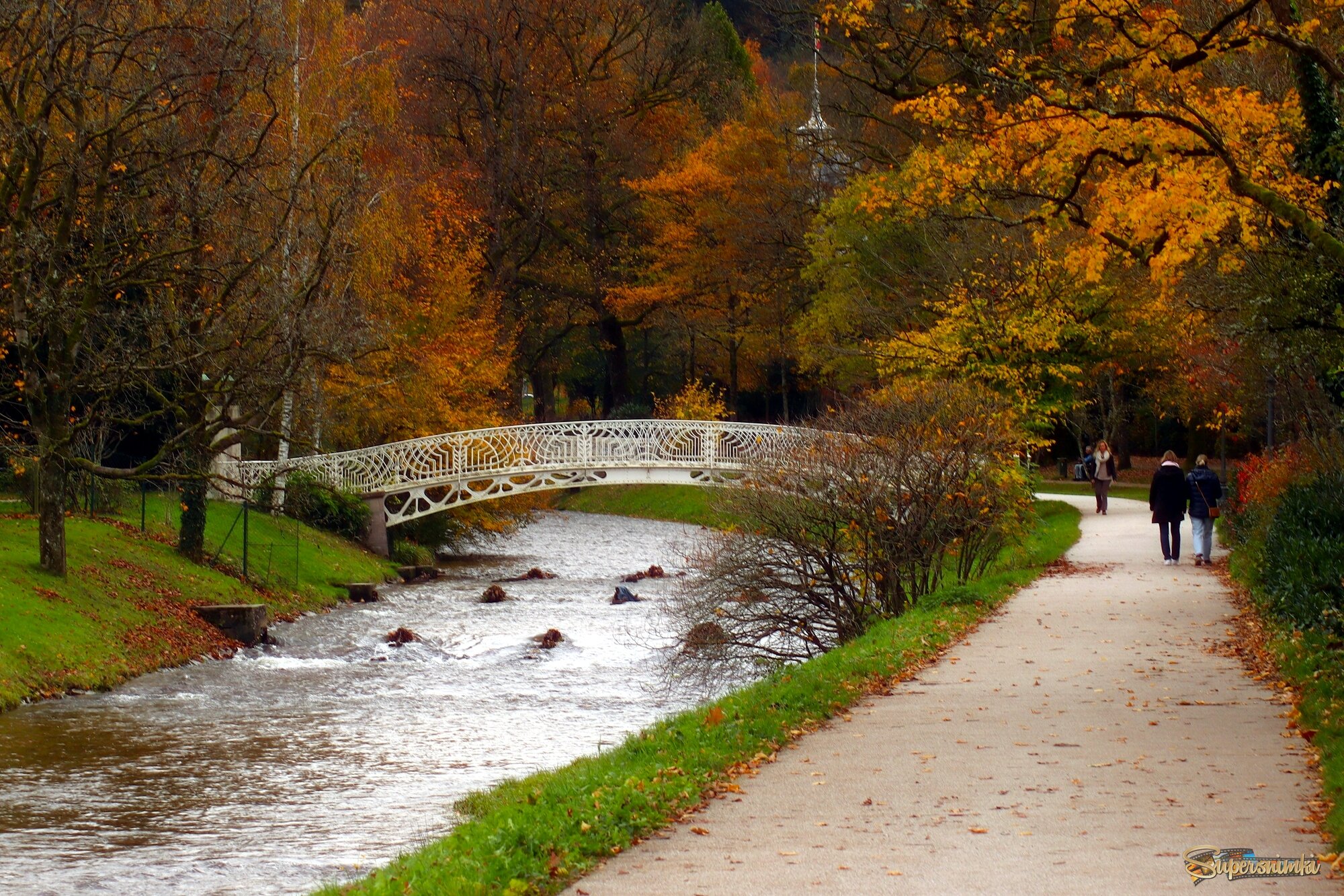 Лихтентайлер аллея,ноябрь