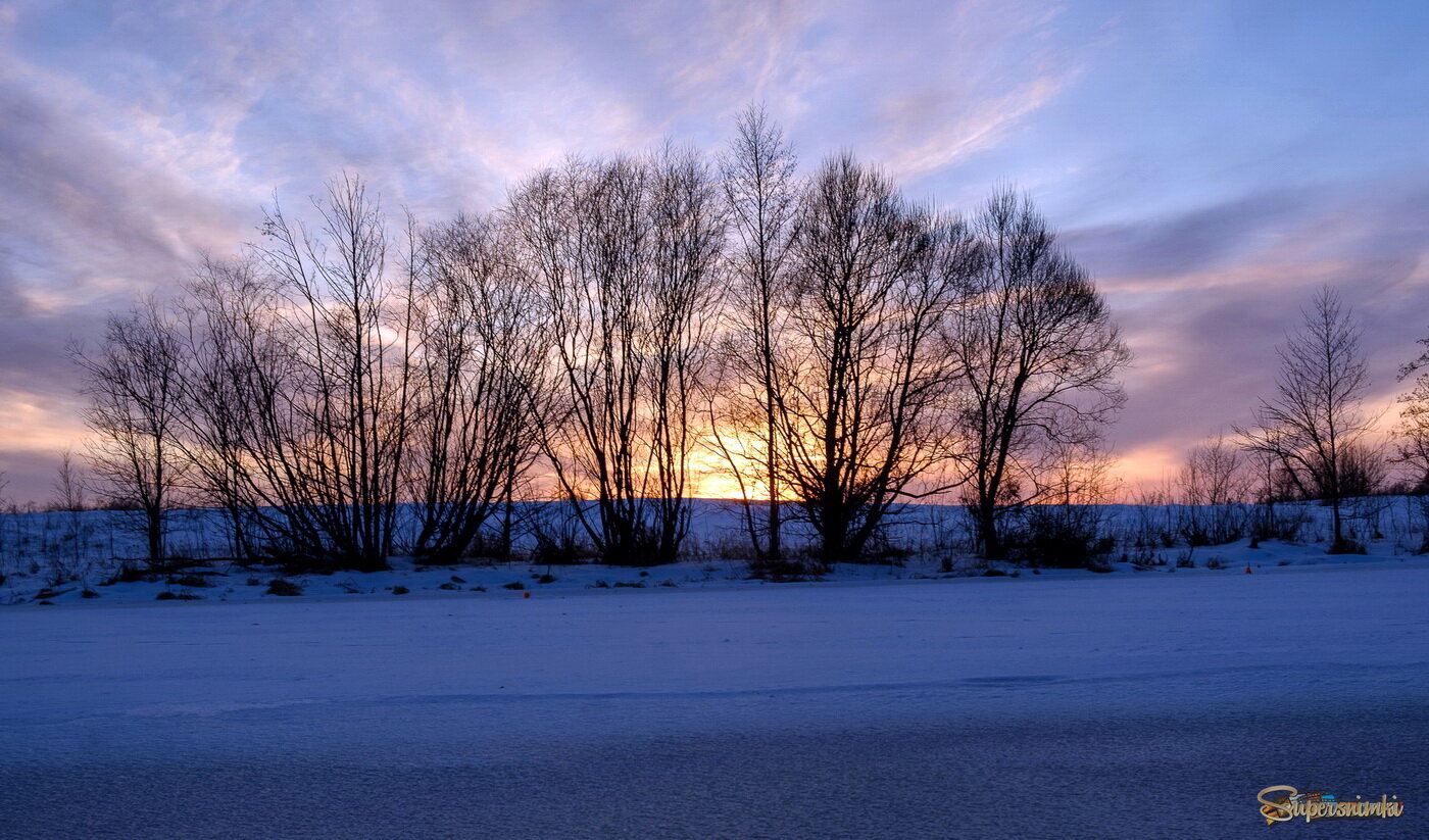 Закат в ажурной паутине
