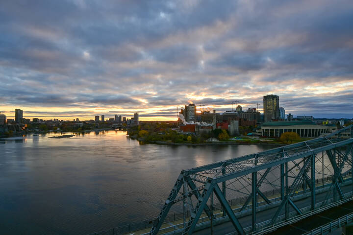 Вкруг моста Королевы Александры