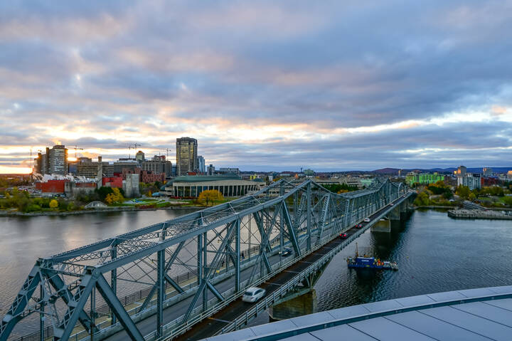 Вкруг моста Королевы Александры