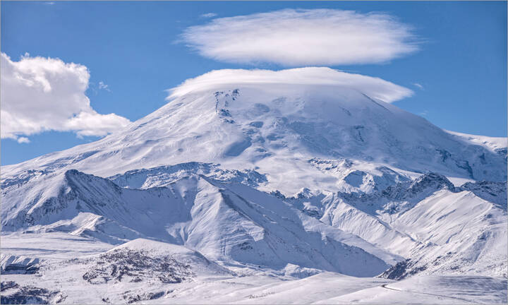 У подножия Эльбруса.