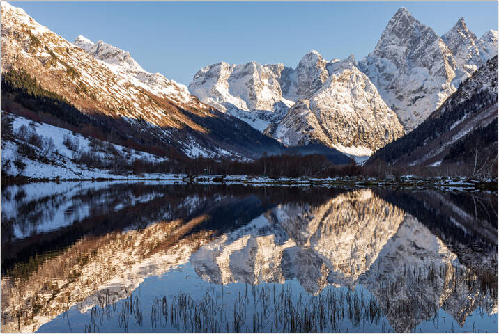 На высокогорном озере.