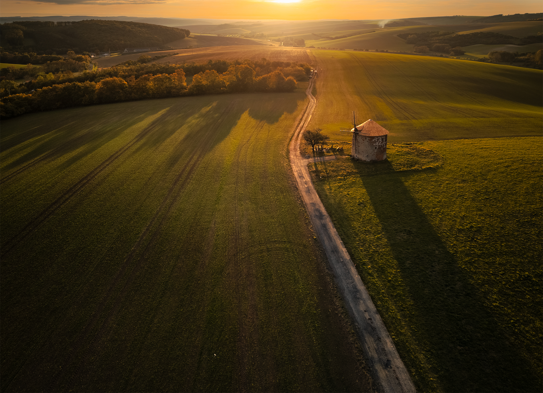 Про старую мельницу и длинную тень 