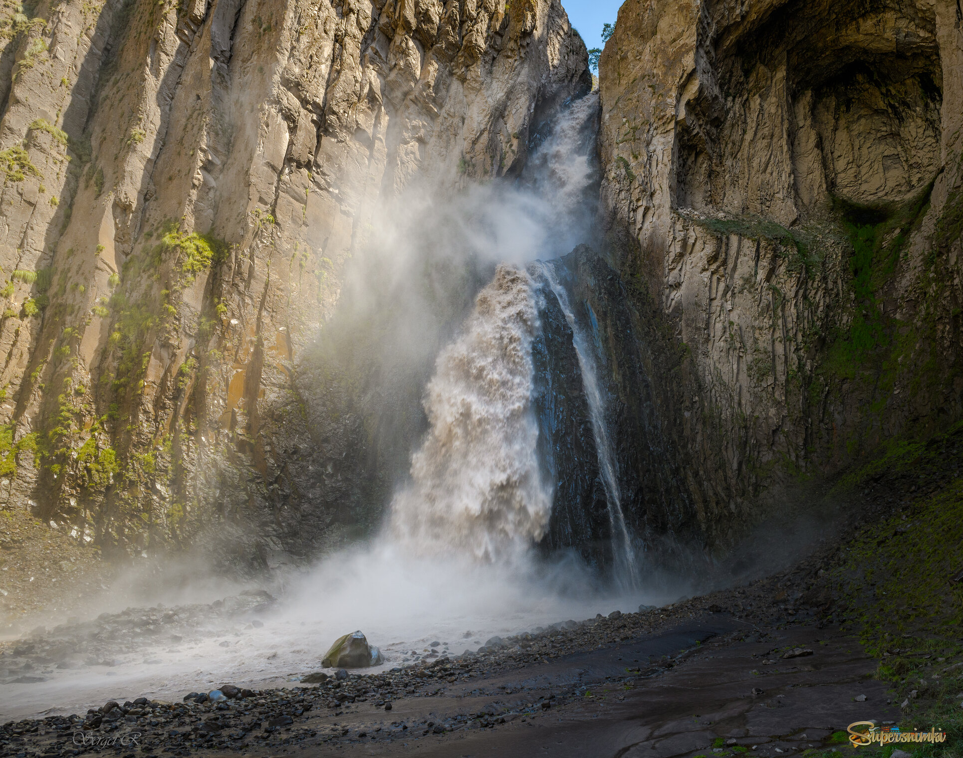 Водопад Каракая -  Су