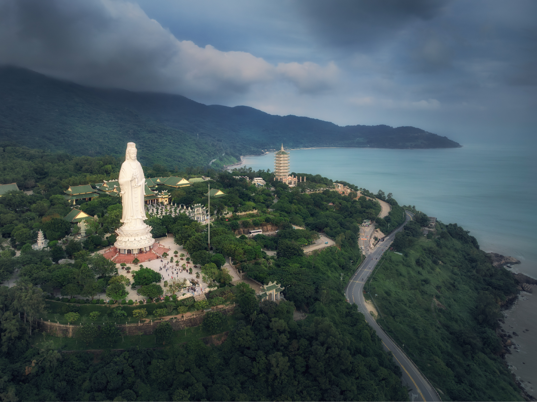 Статуя Lady Buddha