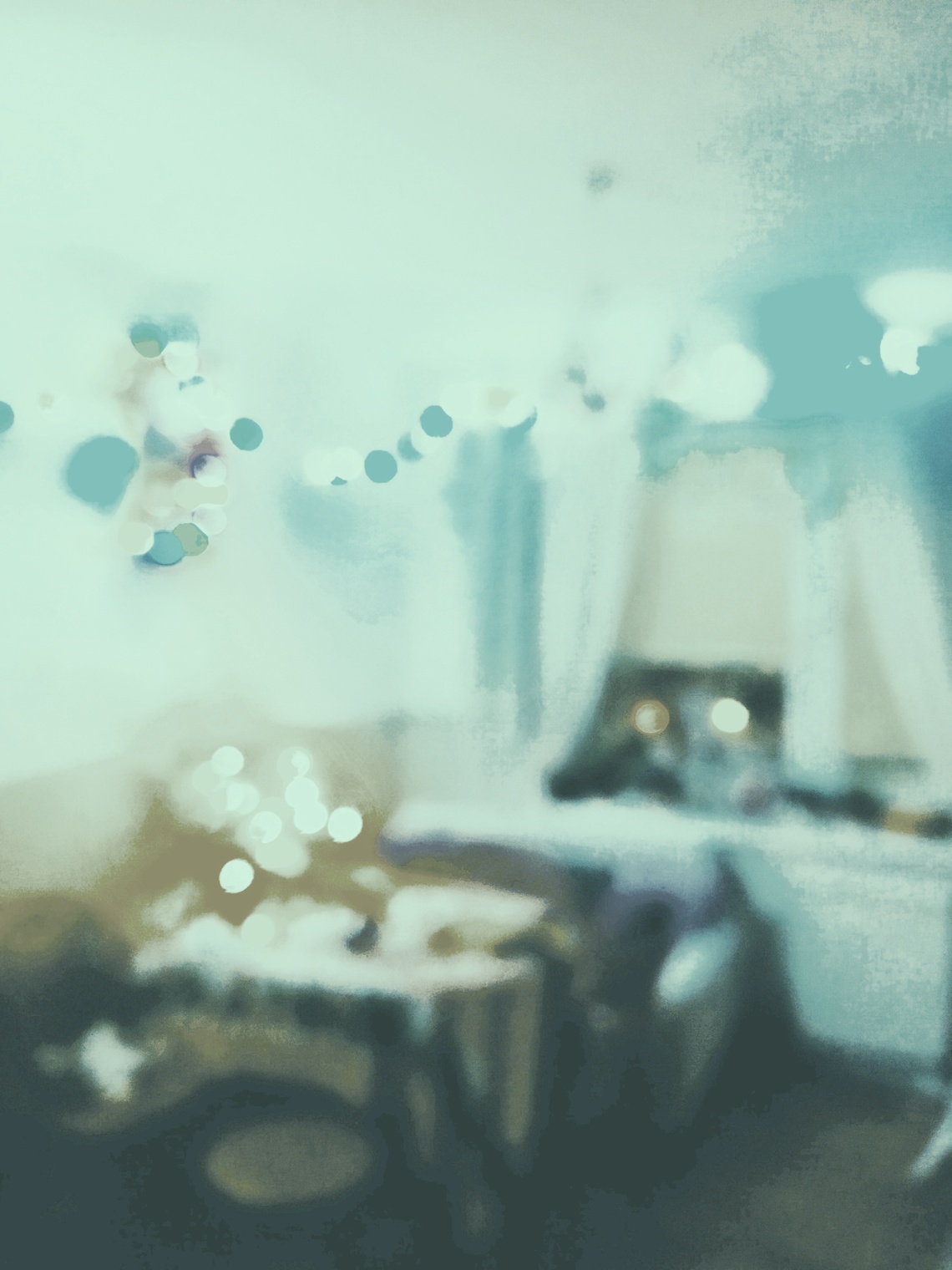 празднич-но