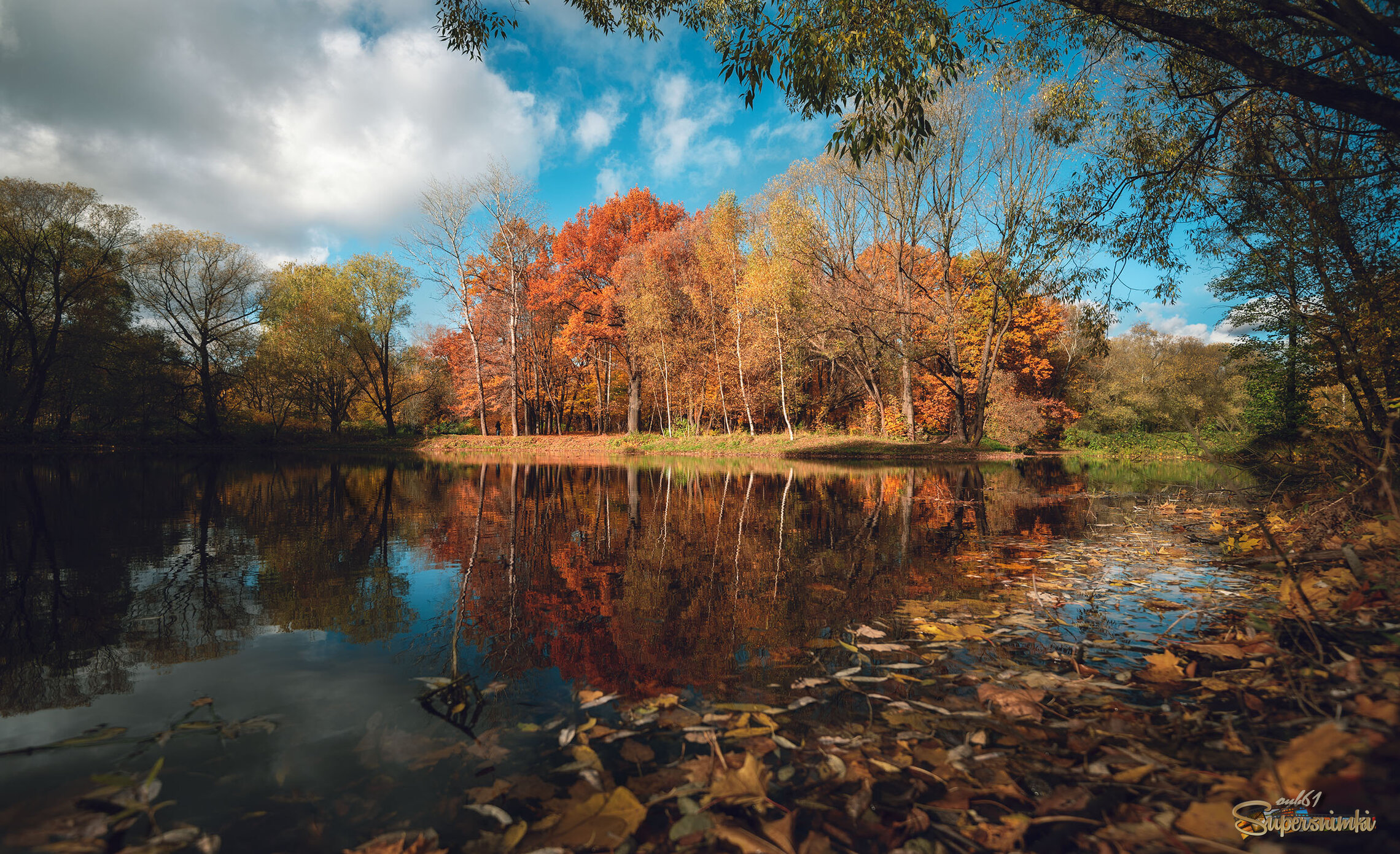 Островок осени золотой