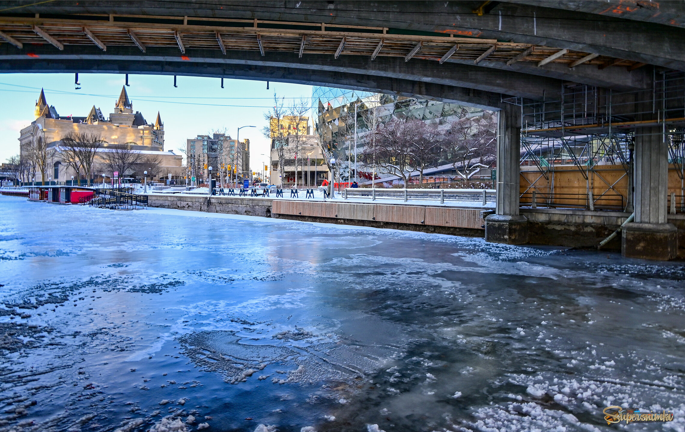 Случай под мостом