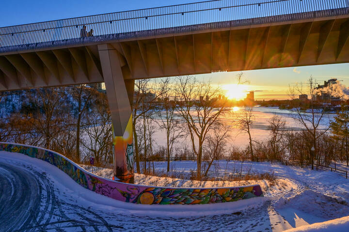 Авто - и пешеходные дорожки