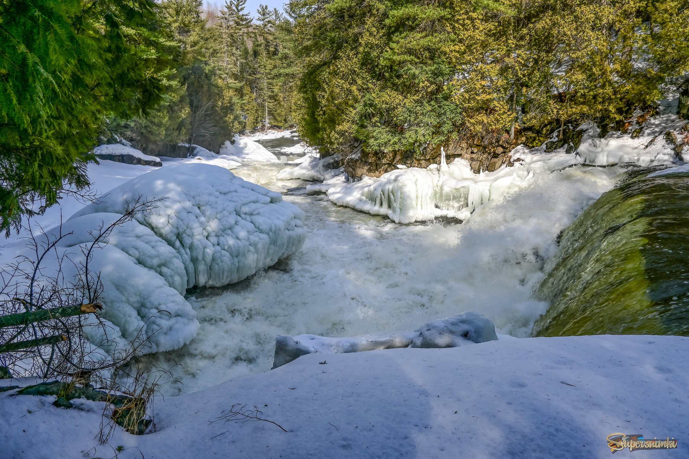 Себя саму обгоняя