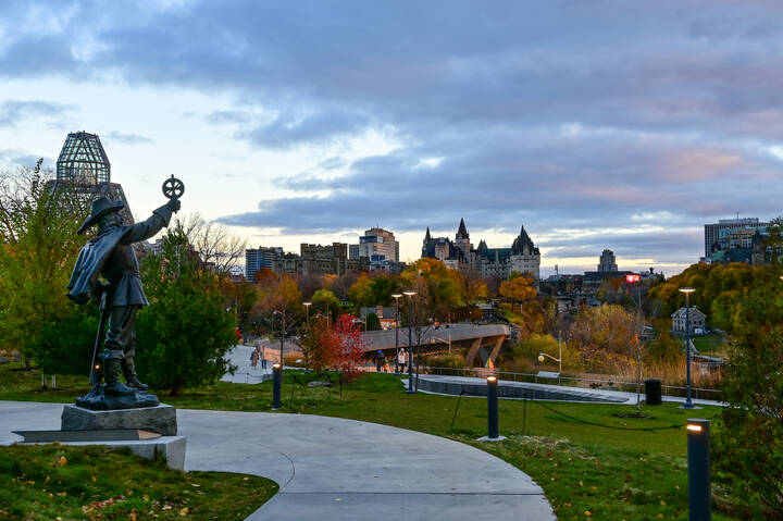 Первопроходцам