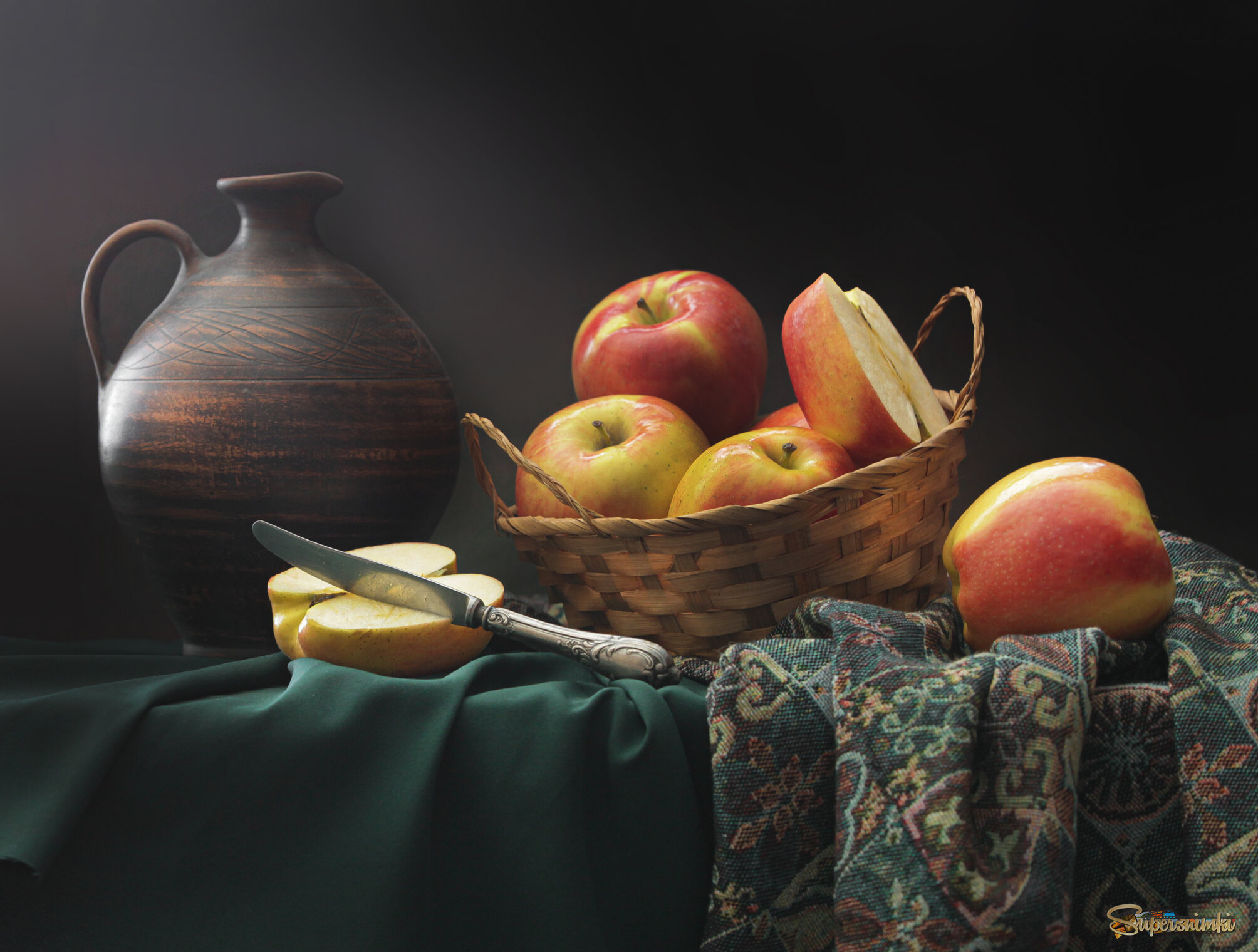 красивые яблоки